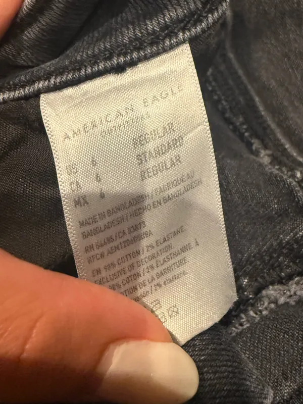 American Eagle Jeans - Image 2