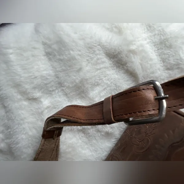 Vintage Hand Tooled Leather Shoulder Bag; dark Caramel Leather W/ Suede Interior - Image 8