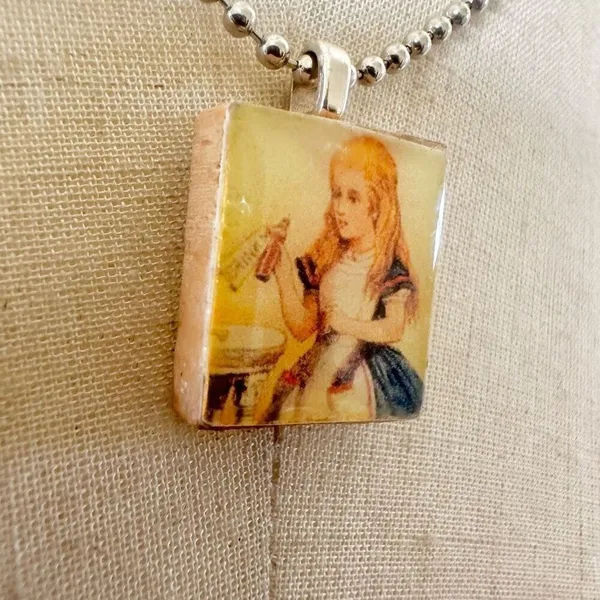 Alice in Wonderland drink me scrabble tile necklace - Image 4
