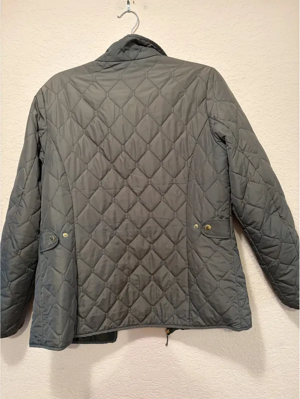 Eddie Bauer Quilted Olive‎ Green Jacket with Snap and Zipper Closure - Image 4
