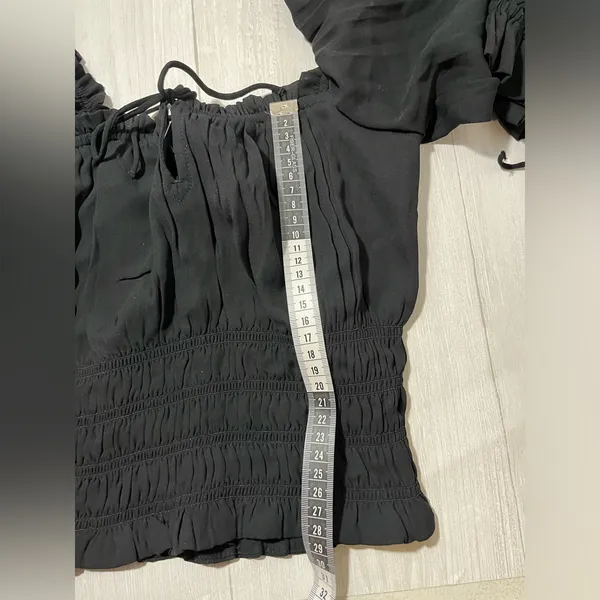 Abercrombie & Fitch Black Off-Shoulder Blouse - Image 6