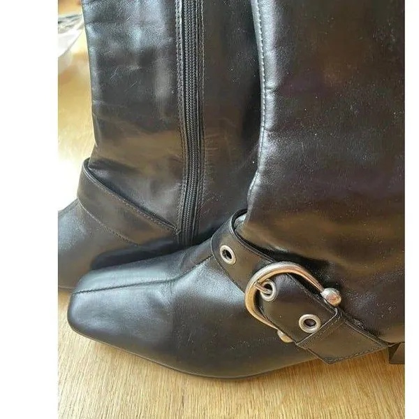 Women Zip up black biker boots size 6.5 - Image 3