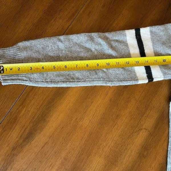 Brandy Melville Grey and White Striped Long Sleeve Sweater One Size - Image 7