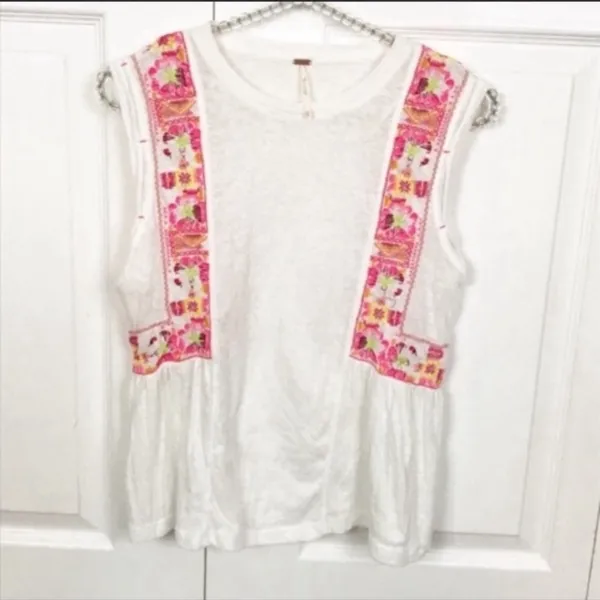 Free People Size XS White‎ Cotton Embroidered Marcy Cut Sleeveless Tank - Image 2