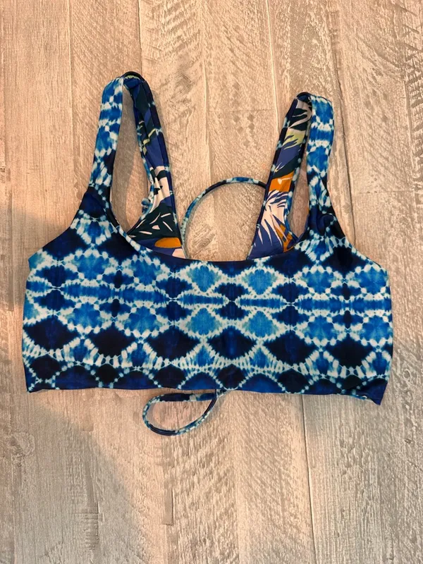 MAAJI 4 WAY REVERSIBLE Tropical Print Bikini Top - Image 3