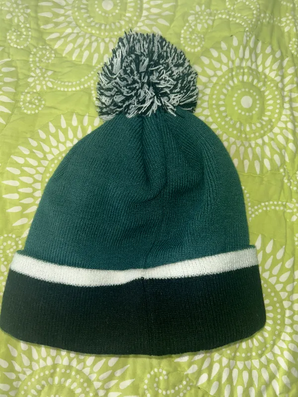 NFL Team Apparel Eagles Beanie - Image 2