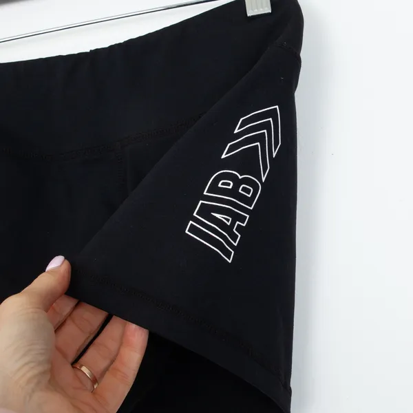 IAB MFG Womens Black Performance Workout Shorts Size Medium Athletic Activewear - Image 3