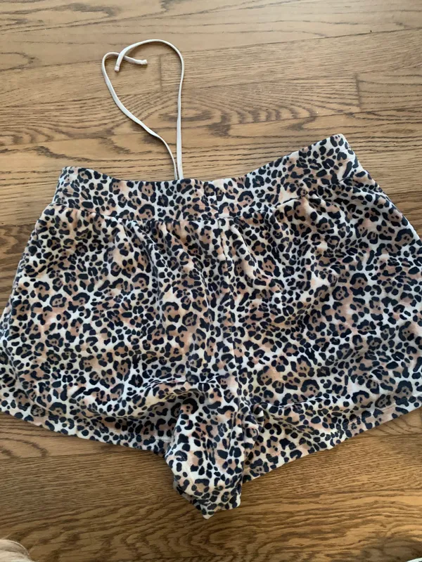 Victoria’s Secret leopard sleep shorts - Image 2