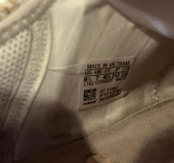 RARE Tennis Shoes Size 8 1/2! - Image 6