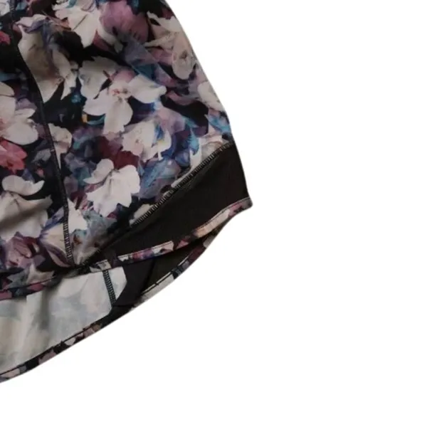 lululemon athletica Hotty Hot Short II *2.5" - Image 2