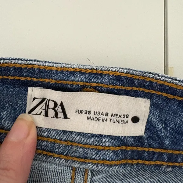 ZARA Wide Leg Raw‎ Hem Ultra high rise Denim Jeans size 6 EUC - Image 8