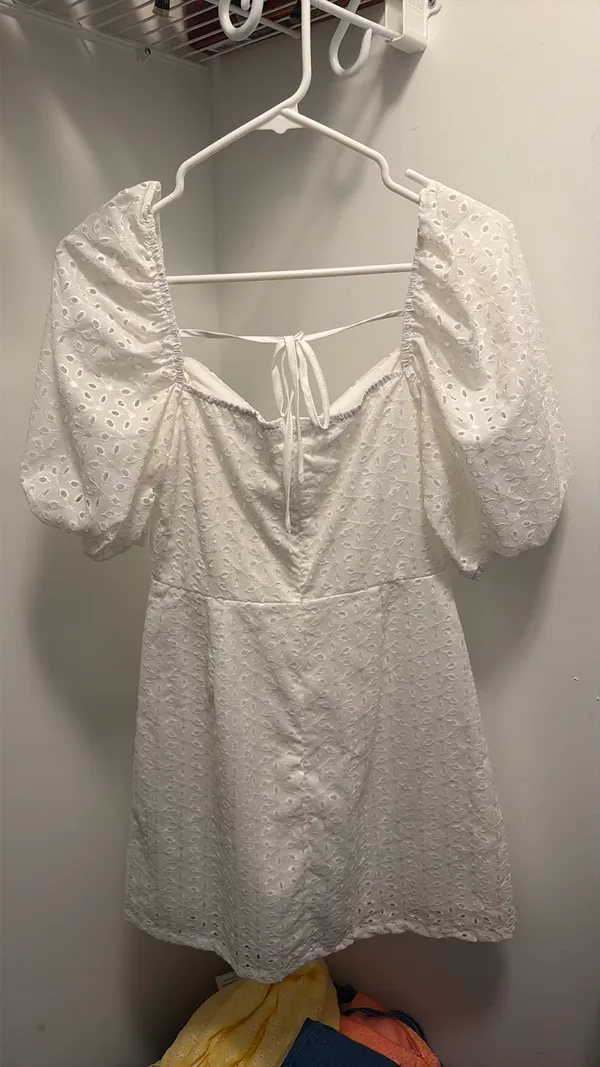 White dress - Image 3