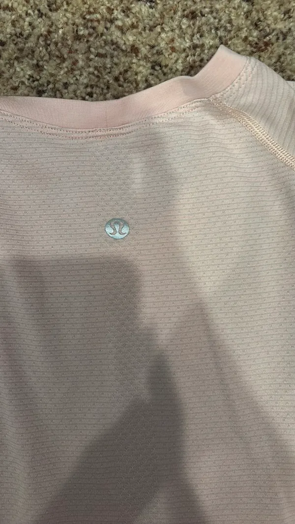 Lululemon shirt - Image 2
