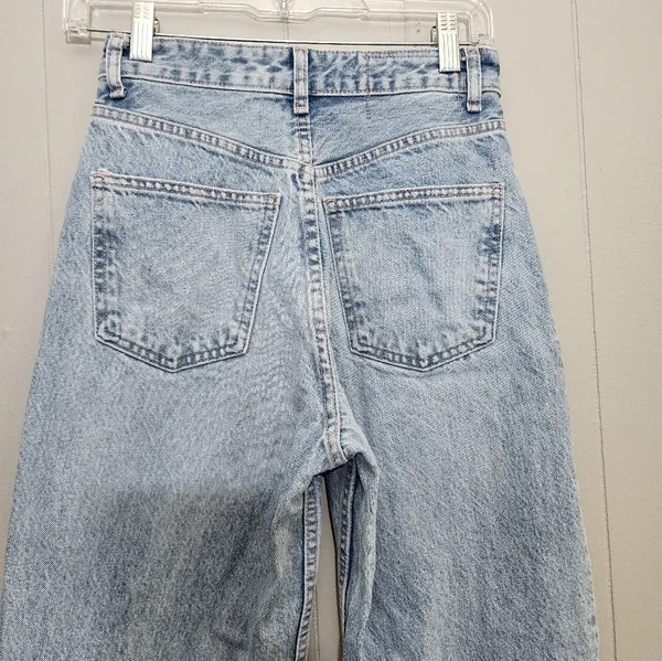 Zara High Rise 90s Jeans - Image 6