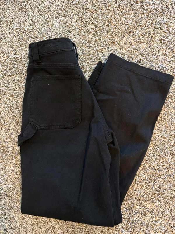 Aritzia TNA Pants Cargo Black - Image 5