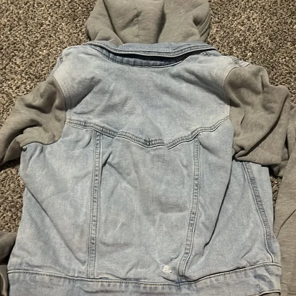 Hollister - Jean Vest over Gray Hoodie - XS - Image 6