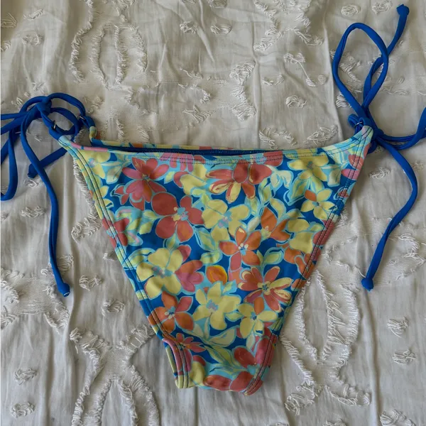 Tilly's XS Blue Floral Tie-Side Bikini Bottoms - Image 5