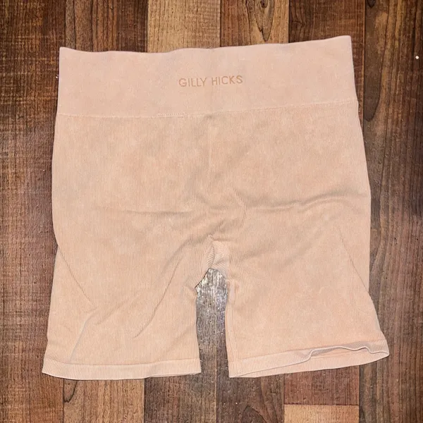 Gilly hicks Hollister Women's Tan Ribbed Shorts - Image 3