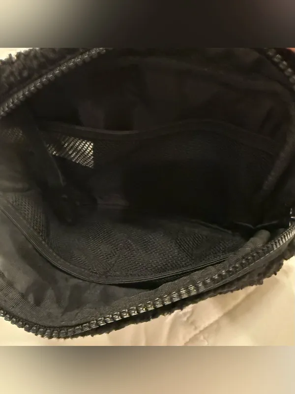 Lolë Unisex Sherpa Fleece Belt Bag Crossbody Fanny Pack Black OS - Image 3