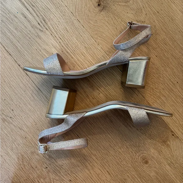 Dream Paris Gold Heels‎ Size 10W - Image 2