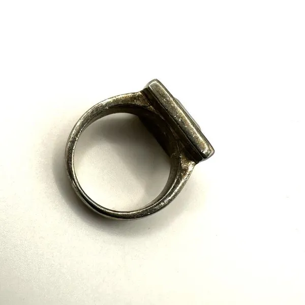 Silver tone clear square ring - Image 6