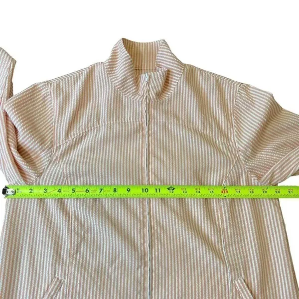 Women’s Orvis Peach White Zip Front Seersucker Jacket - Image 6