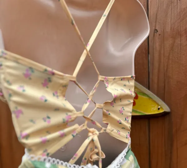Cute floral crop/bralette top Size XS - Image 7