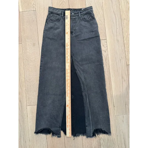 We The Free People Sz 24‎ Distressed Black Fade Denim Front Slit Midi Skirt EUC - Image 7
