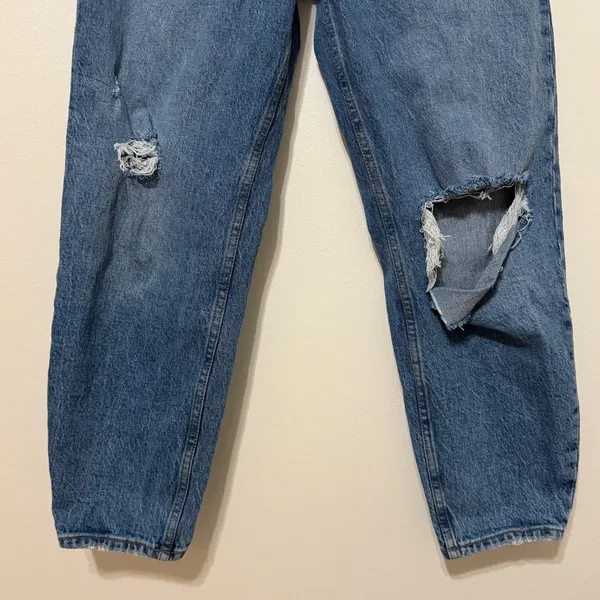 Abercrombie & Fitch The '80s Mom high rise Jeans Size 26 SHORT / Size 2 - Image 5