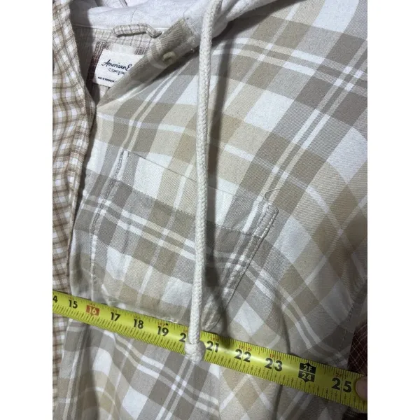 American Eagle Cropped Hooded Farmcore Plaid Brown Tan Flannel Shirt Size L - Image 7