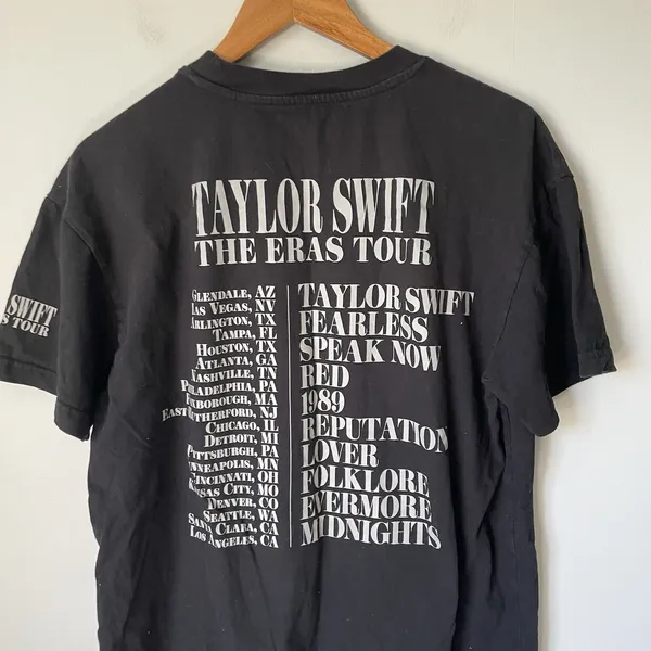 Taylor Swift The Eras Tour Official Tour Merch T-Shirt Black 100% Cotton Size L - Image 5