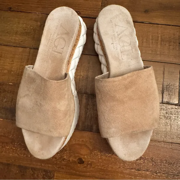 AGL Suede Slide‎ Platform Sandals Tan Size 7.5 - Image 2