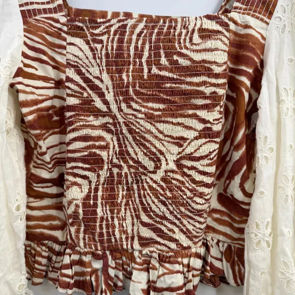 Anthropologie Love The Label Zebra Eyelet Puff Sleeve Smocked Blouse M - Image 6