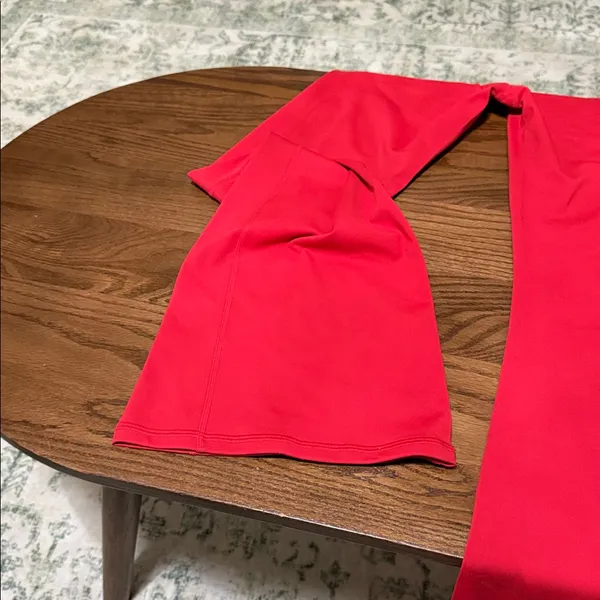 ❤️Fabletics  Red wide leg legging - Image 5