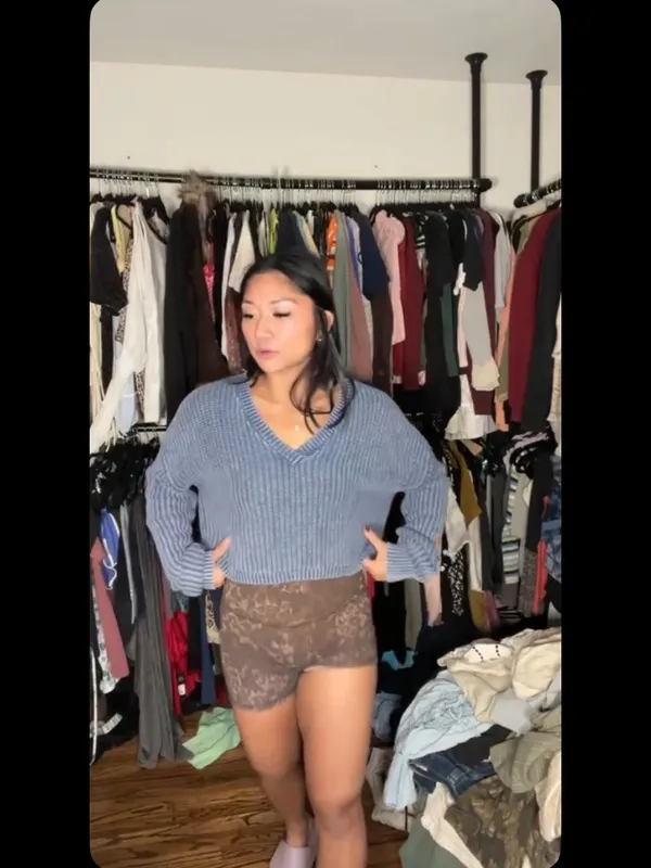 V-Neck Cropped Knit Sweater - acid wash Blue by Aeropostale size medium - Image 2
