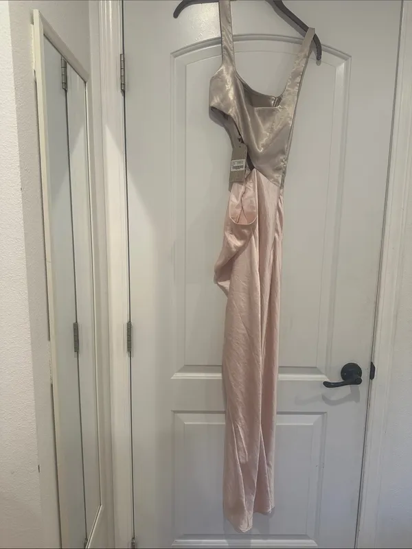 NWT Meshki Gianna Two Tone Slashed Maxi Dress Blush Pink Sz XXS - Image 10
