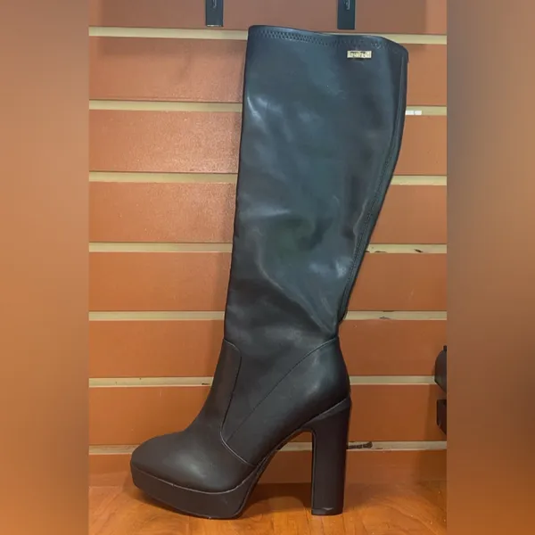 Bebe Black Heeled Boots Sleek Design - Image 4