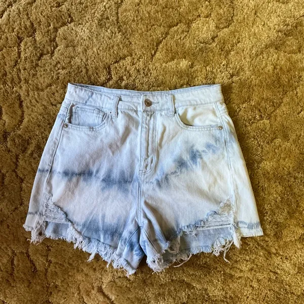 American Eagle Mom Shorts High Rise Bleached Distressed Cut Off Denim Shorts - Image 6