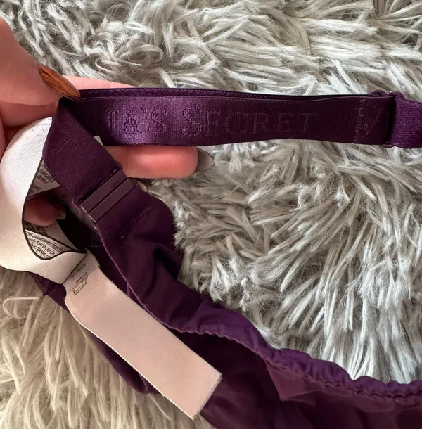 Victoria Secret Bra - Image 3