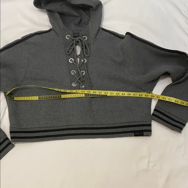 Puma Fenty By Rihanna Grey Rising Sun Lace-Up Cropped Hoodie.Size-Medium - Image 5
