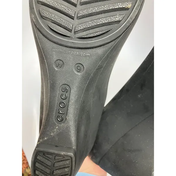 Crocs matte black Lina wedge pumps women's size‎ 9 business casual basics Eva - Image 7