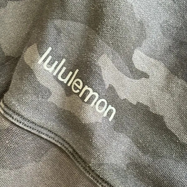Lululemon Perfectly Oversized Crew Heritage 365 Camo Deep Coal Multi - Image 6