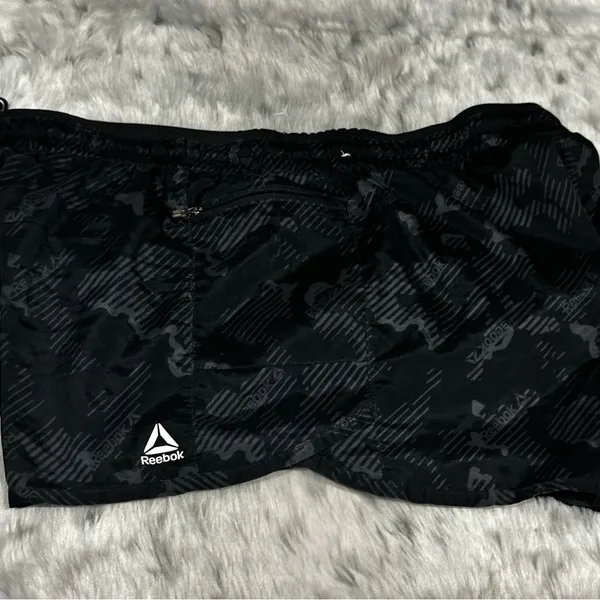 Reebok XL Black and Tan Women's Shorts 2 pc - Image 7
