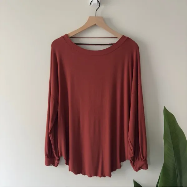 Free People Shimmy Shake Top Oversized Rust Long Sleeve Blouse scalloped hem EUC - Image 3