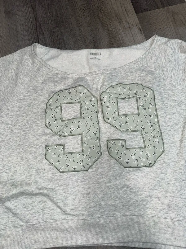 Hollister Crewneck Sweater - Image 2