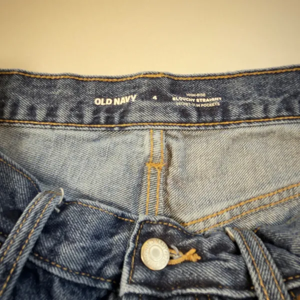 Old Navy High Rise Slouchy Straight Distressed Crop Jeans Blue Button Fly Size 4 - Image 6