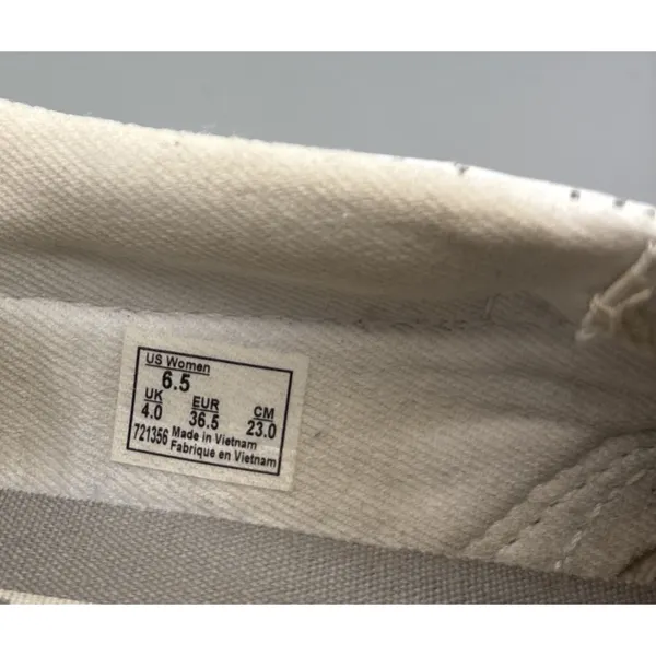 Vans Perforated Leather Shoe Women Size 6.5 White Chevron Asher Slip on Sneakers - Image 10