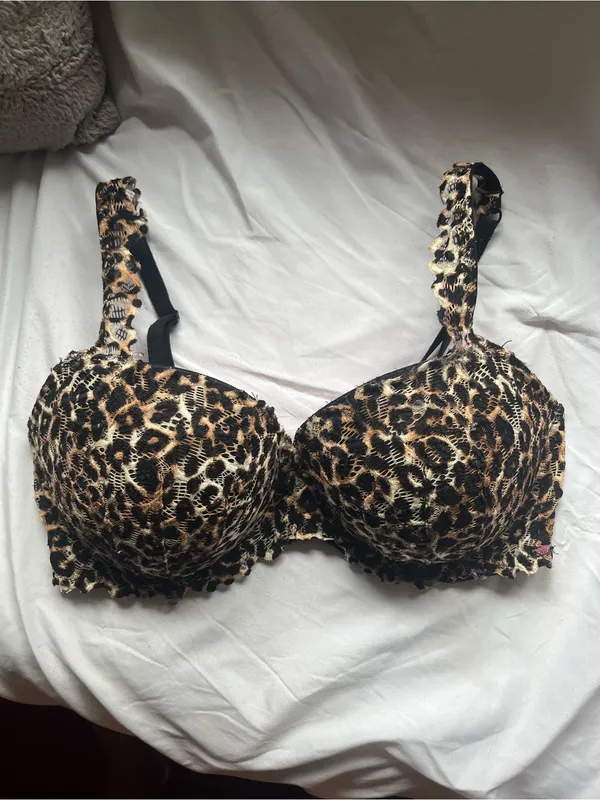 Victoria’s Secret PINK leopard print bra size 36DD - Image 3