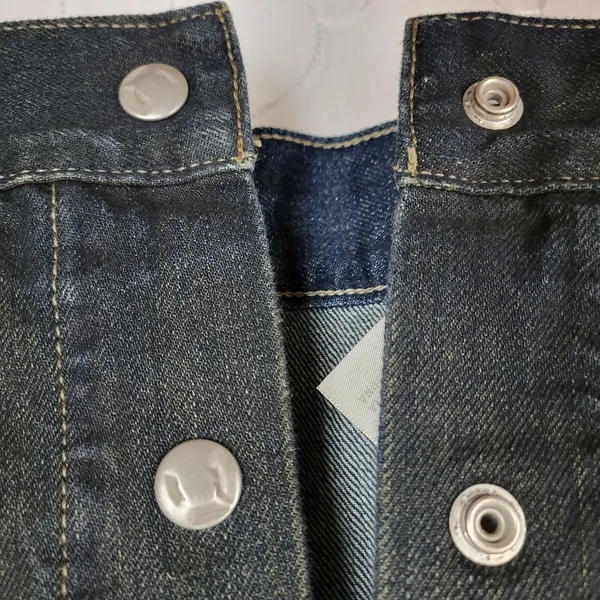 Levis Red Tab Trucker Denim Jacket Womens Medium Dark Wash Snap Closure 2 Pocket - Image 9