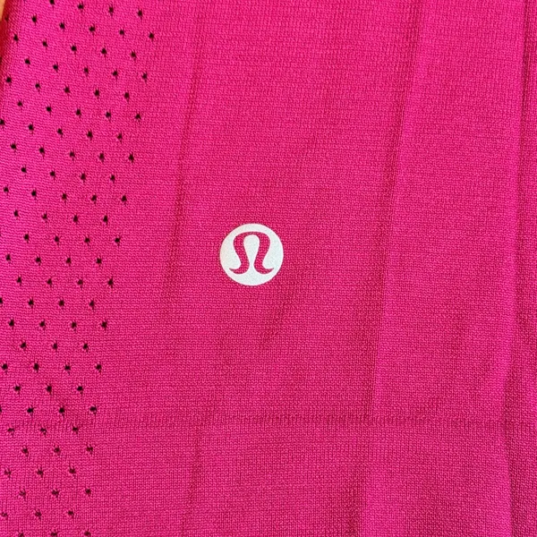 Lululemon Burgundy Breathable Tee – Size 6 - Image 8